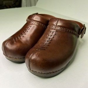 Dansko Women’s Clogs Slip Ons Brown Leather Ankle Strap Weave Braid Size 39